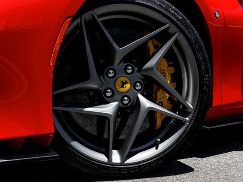 Used 2021 Ferrari F8 Spider RWD image 50