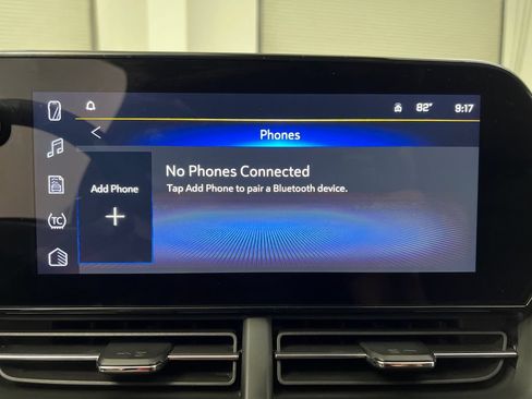 Used 2025 Chevrolet Trax LT FWD image 58