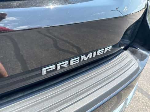 New 2025 Chevrolet Suburban Premier w/ Sun And Tow Package image 28