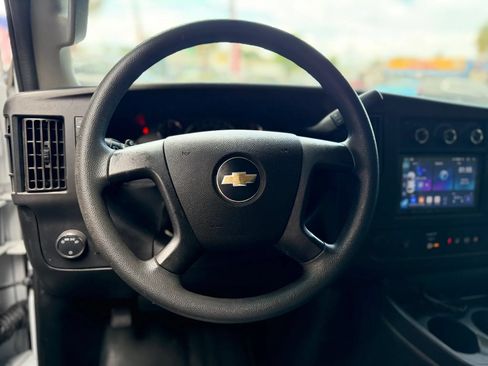 Used 2020 Chevrolet Express 2500 RWD image 25