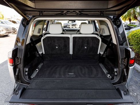 Used 2025 Rivian R1S Adventure image 34