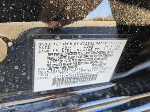 New 2025 Nissan Versa SR w/ Trunk Package image 17