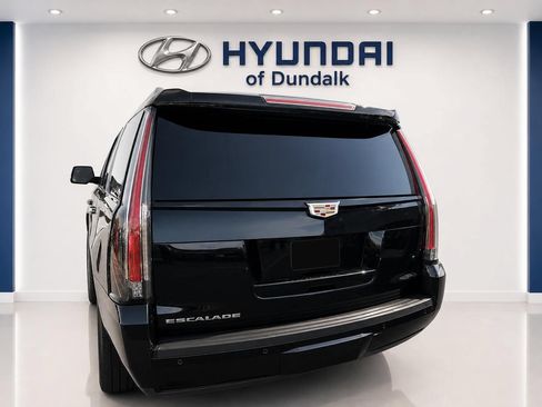 Used 2019 Cadillac Escalade Premium Luxury w/ Escalade Sport Edition RWD image 6