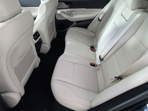 New 2026 Mercedes-Benz GLE 450 4MATIC image 11