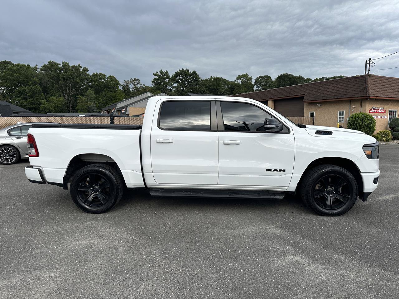 Used 2021 RAM 1500 Big Horn AWD/4WD image 4