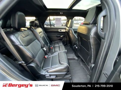 Used 2022 Ford Explorer ST w/ Equipment Group 401A image 30