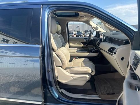 Used 2020 Lincoln Navigator Reserve w/ Luxury Package AWD/4WD image 19