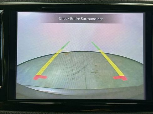 Used 2023 Chrysler Pacifica Touring-L FWD image 20