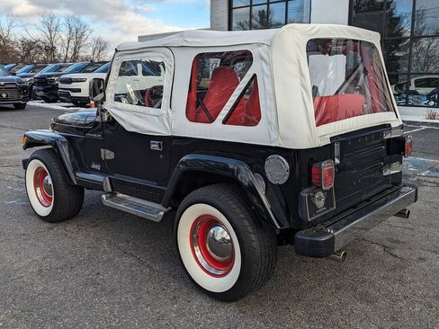 Used 2002 Jeep Wrangler Sahara AWD/4WD image 11