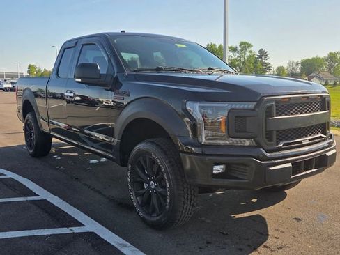 Used 2018 Ford F150 XLT w/ Equipment Group 302A Luxury AWD/4WD image 1