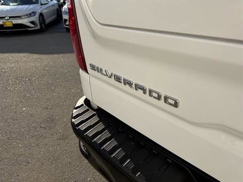 Used 2022 Chevrolet Silverado 1500 W/T w/ WT Value Package image 8