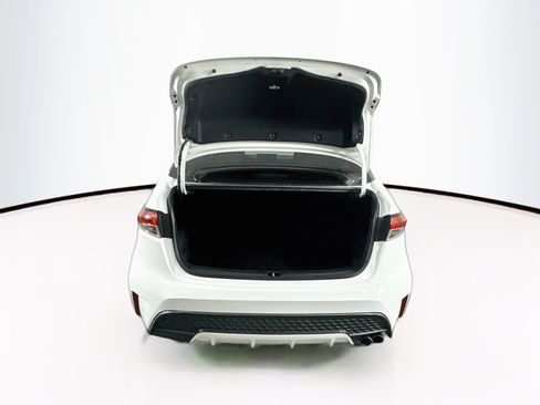 Used 2020 Toyota Corolla SE w/ SE Premium Package FWD image 27
