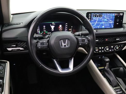Used 2023 Honda Accord Touring image 13
