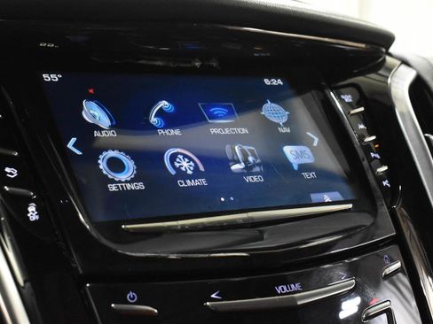 Used 2020 Cadillac Escalade Premium Luxury w/ Escalade Sport Edition AWD/4WD image 15
