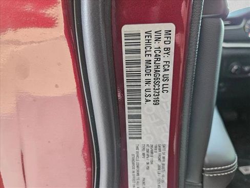 New 2025 Jeep Grand Cherokee Altitude image 17