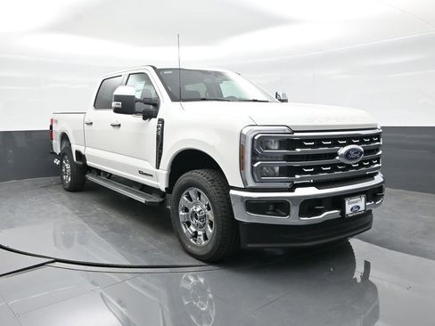 New 2026 Ford F250 Lariat w/ Chrome Package image 15
