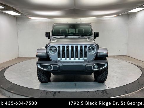 Used 2020 Jeep Gladiator Overland image 8