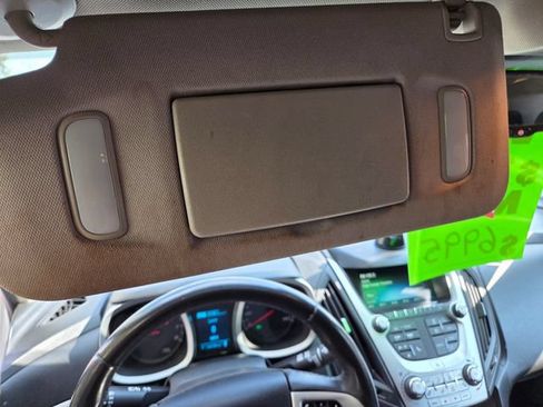 Used 2017 Chevrolet Equinox LT w/ Convenience Package FWD image 16