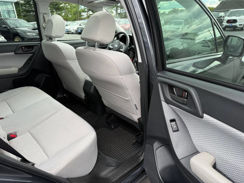 Used 2018 Subaru Forester 2.5i Premium image 12