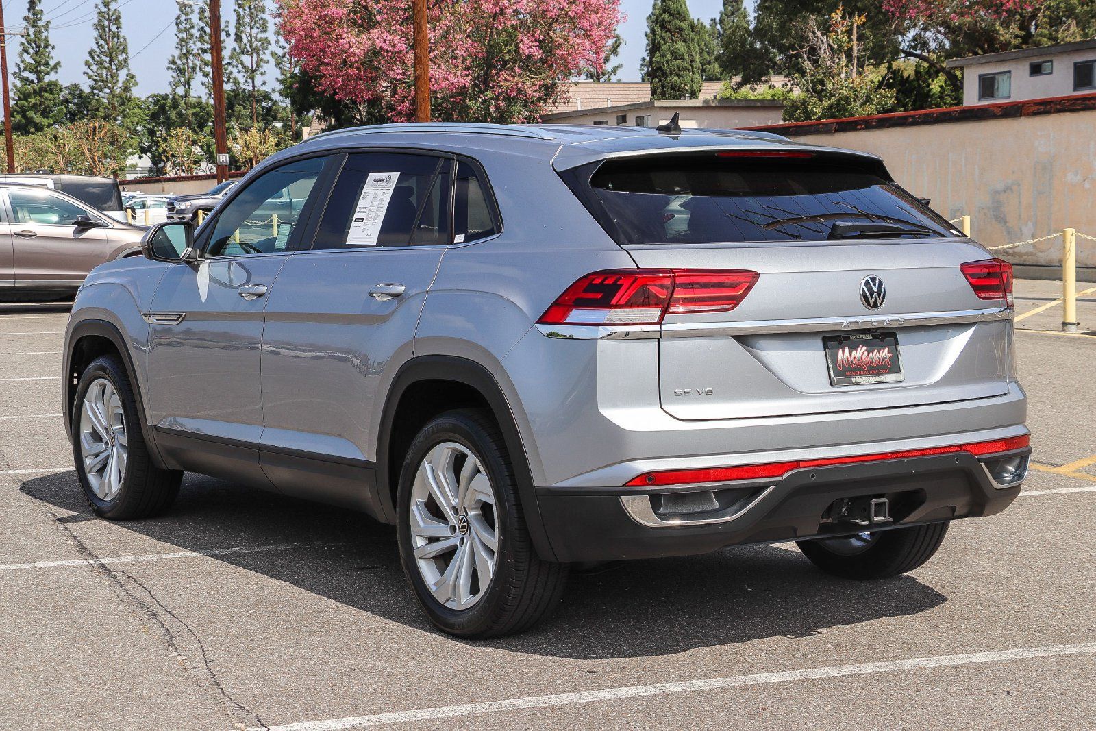 Used 2023 Volkswagen Atlas Cross Sport SE w/ Black Wheel Package FWD image 8