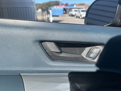 New 2025 Ford Maverick XL image 12