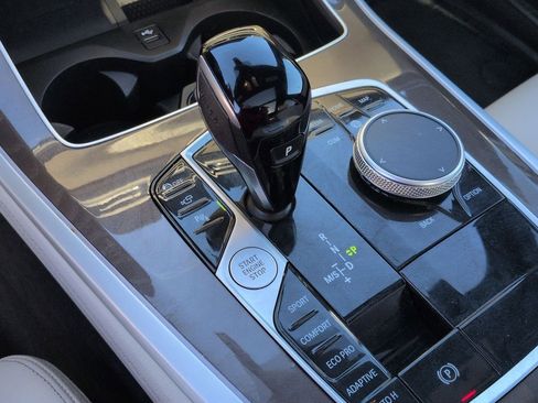 Used 2022 BMW X5 sDrive40i w/ M Sport Package image 18