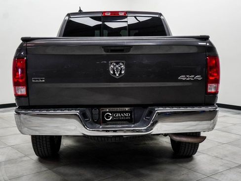 Used 2022 RAM 1500 Classic SLT w/ Electronics Group image 8