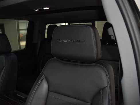 Used 2023 GMC Sierra 2500 Denali w/ Denali Ultimate Package image 43