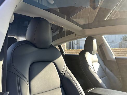 Used 2019 Tesla Model 3 Long Range image 14