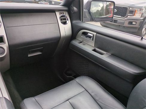 Used 2017 Ford Expedition XLT w/ Equipment Group 201A image 19