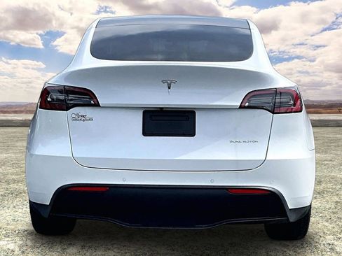 Used 2021 Tesla Model Y Long Range AWD/4WD image 6