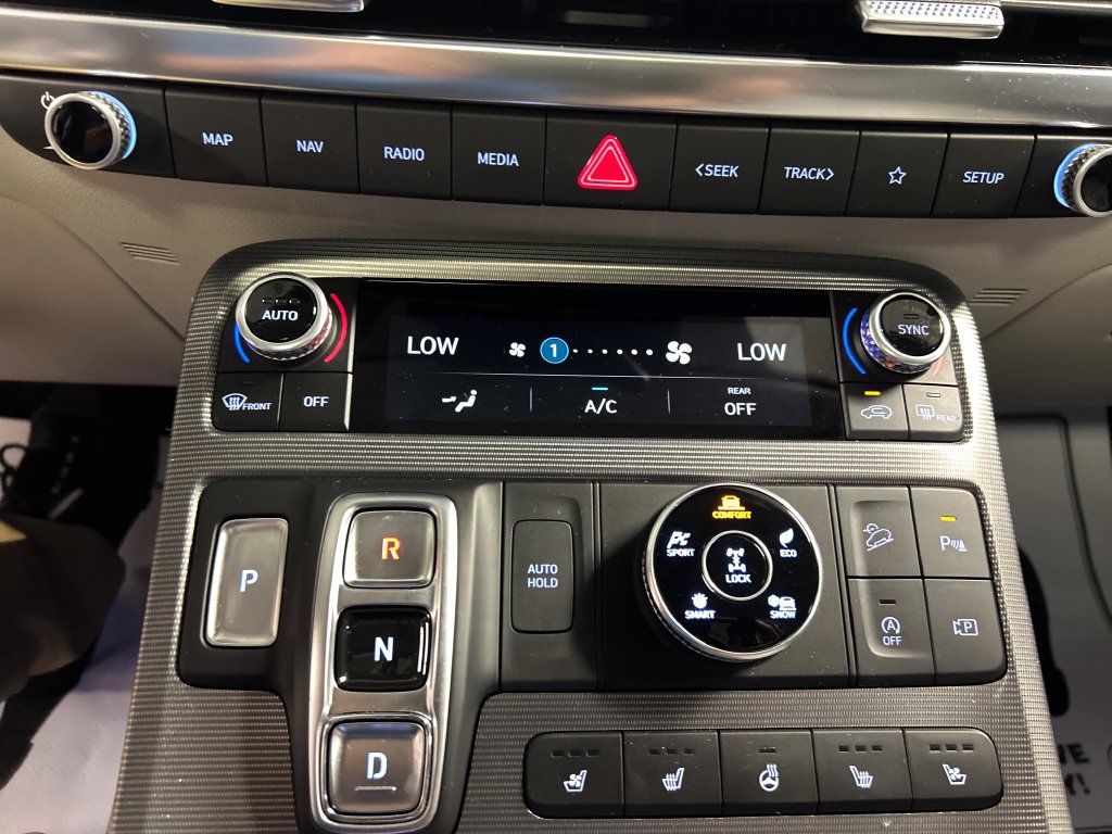 Used 2025 Hyundai Palisade Calligraphy AWD/4WD image 17