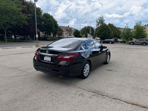 Used 2018 Nissan Altima 2.5 S FWD image 7