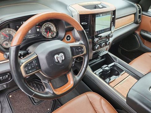 Used 2022 RAM 1500 Limited w/ Bed Utility Group image 8