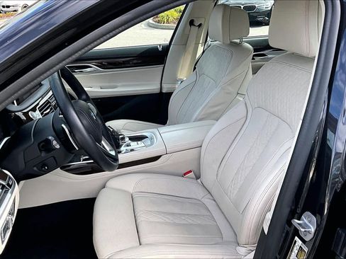 Used 2020 BMW 750i xDrive 750i xDrive w/ Executive Package image 7