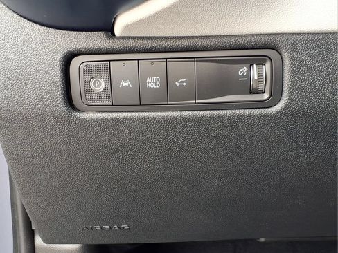 Used 2026 Chevrolet Equinox EV LT FWD image 5