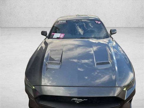Used 2019 Ford Mustang Coupe RWD image 27
