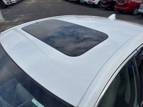 Used 2019 Honda Accord EX-L image 6