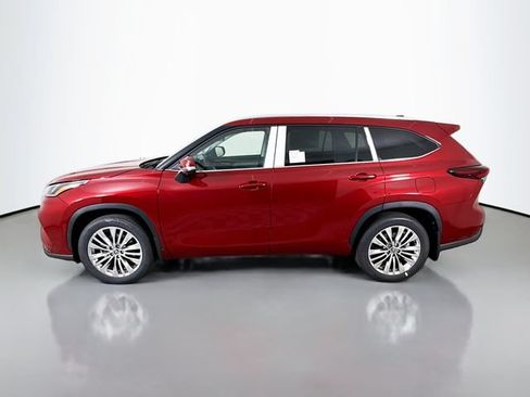 New 2026 Toyota Highlander Platinum AWD/4WD image 4