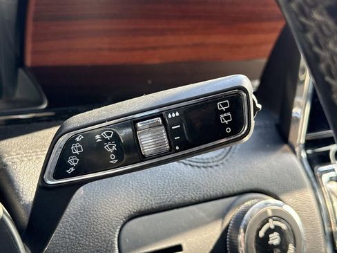 Used 2018 Lincoln Navigator L Reserve w/ Technology Package image 35