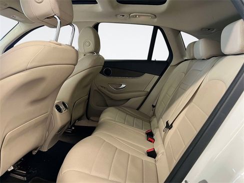 Certified 2022 Mercedes-Benz GLC 300 4MATIC image 11