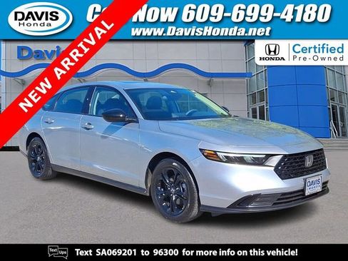 Certified 2025 Honda Accord SE image 1