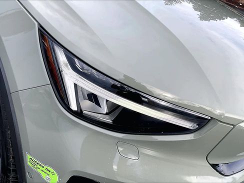 Used 2023 Volvo XC40 Recharge Ultimate image 31