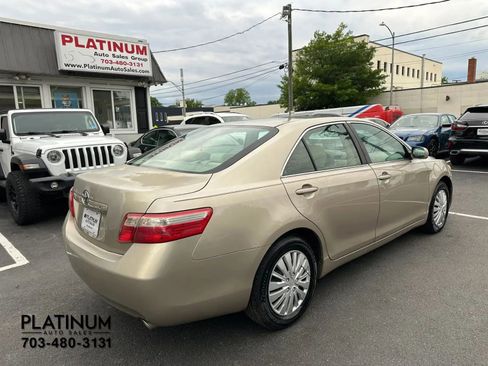 Used 2009 Toyota Camry XLE FWD image 4