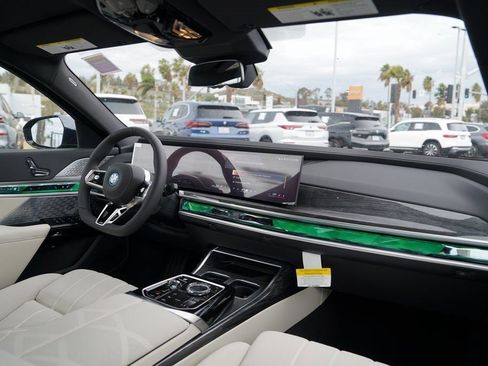 New 2026 BMW 750e xDrive 750e xDrive image 11