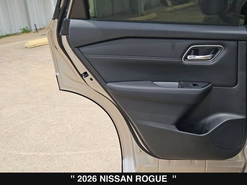 New 2026 Nissan Rogue Platinum AWD/4WD image 18