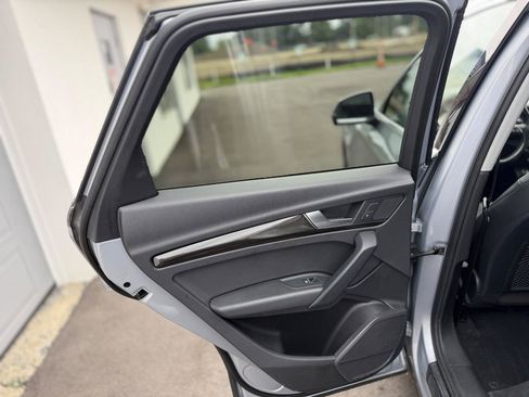Used 2018 Audi Q5 2.0T Premium Plus w/ Premium Plus Package AWD/4WD image 35