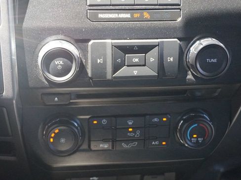 Used 2016 Ford F150 XLT w/ Equipment Group 301A Mid RWD image 32