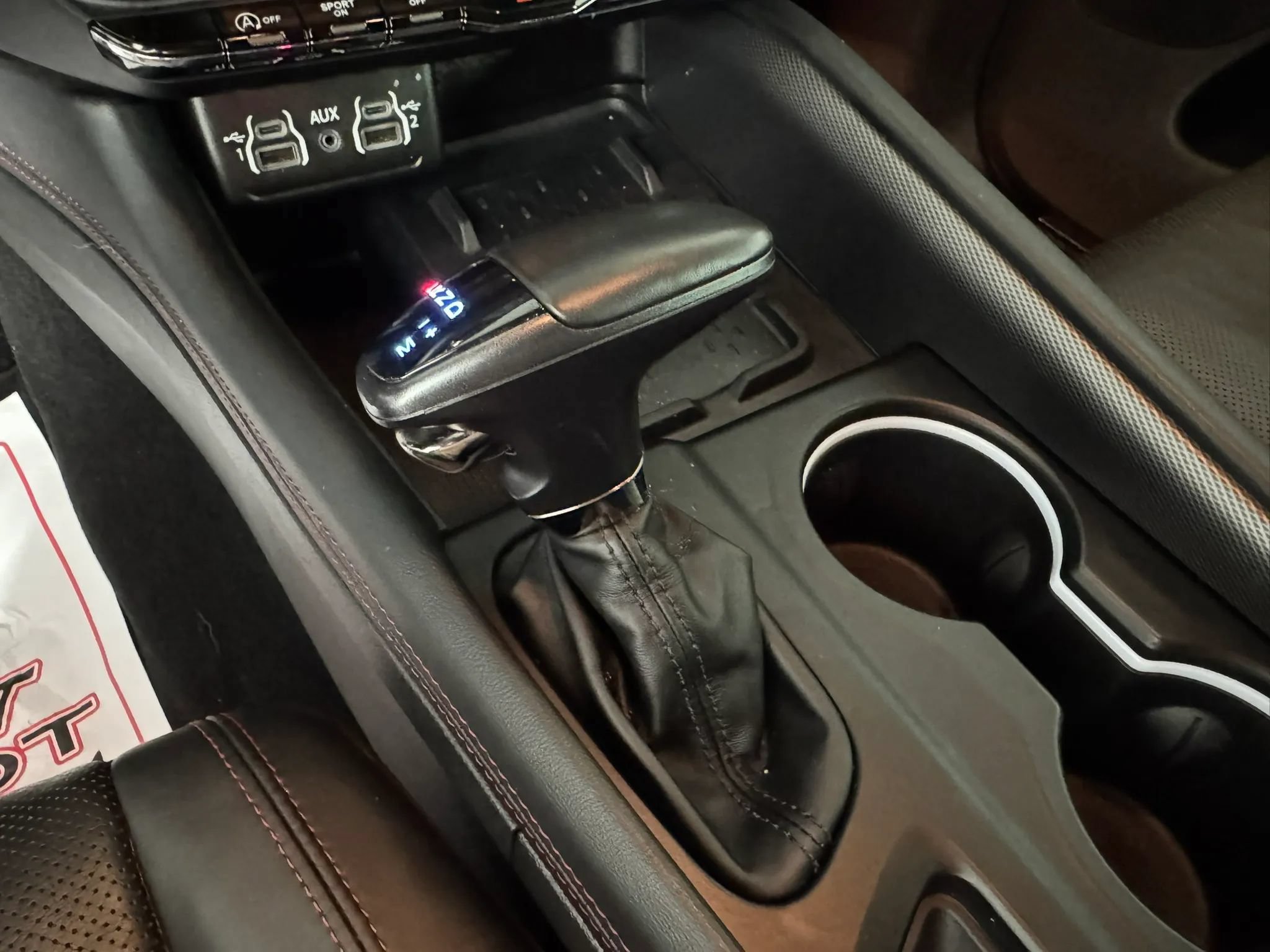 Used 2025 Dodge Durango GT AWD/4WD image 23
