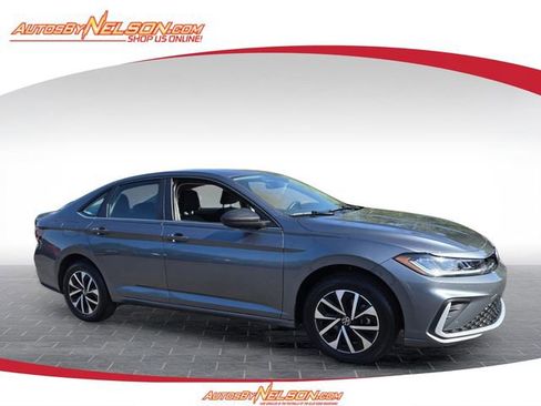 Used 2025 Volkswagen Jetta S FWD image 1